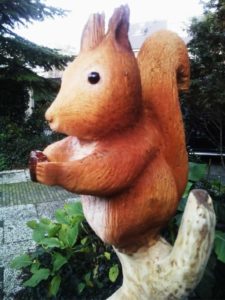 Houten beeld Eekhoorn